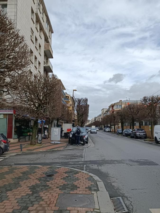 Chelles Centre Ville 2 Chambres Pres Des Bords De Marne 10 Minutes A Pieds De La Gare De Chelles-Gournay 5 Minutes De La Gare De Vaires-Sur-Marne 20 Minutes De Disneyland Jusqu'A 5 Couchages Possibles Buitenkant foto